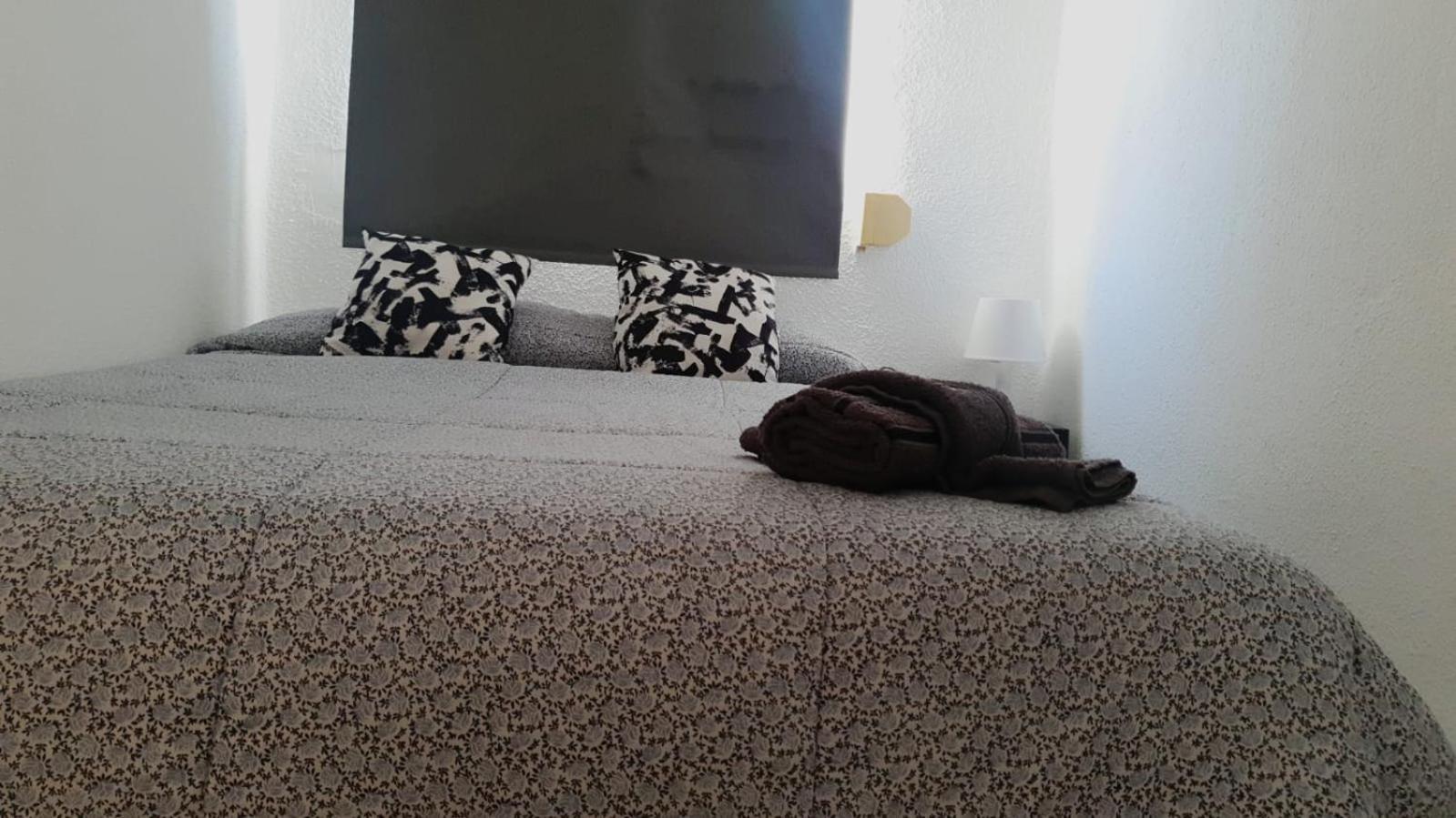 Habitacion Individual En Vivienda Para Compartir Recien Reformada Valencia Kültér fotó